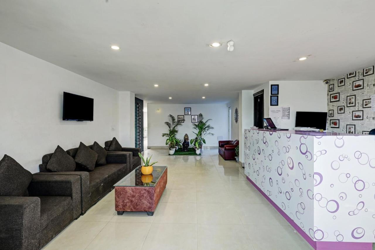 Super Townhouse Tipsyy Near Bestech Central Square Mall Gurgaon Exteriör bild