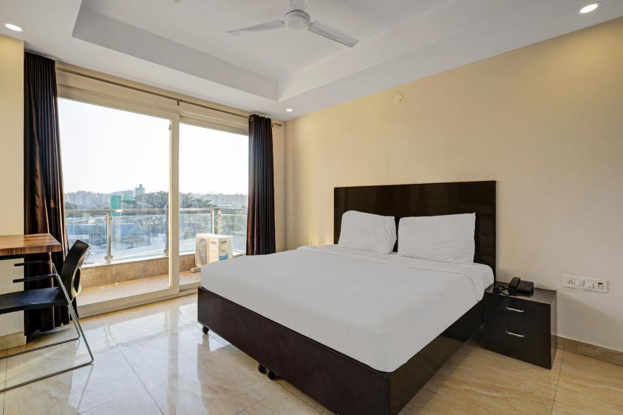 Super Townhouse Tipsyy Near Bestech Central Square Mall Gurgaon Exteriör bild