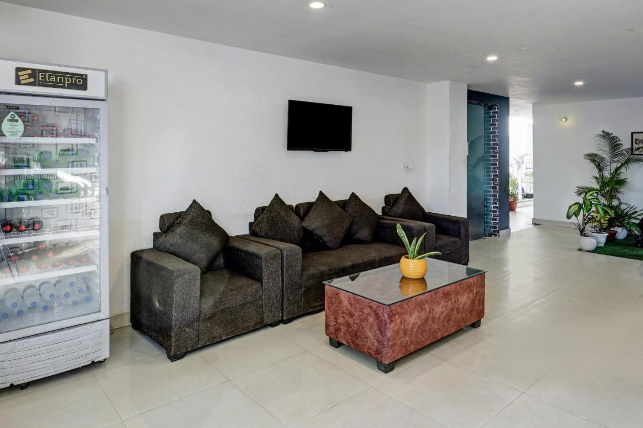 Super Townhouse Tipsyy Near Bestech Central Square Mall Gurgaon Exteriör bild