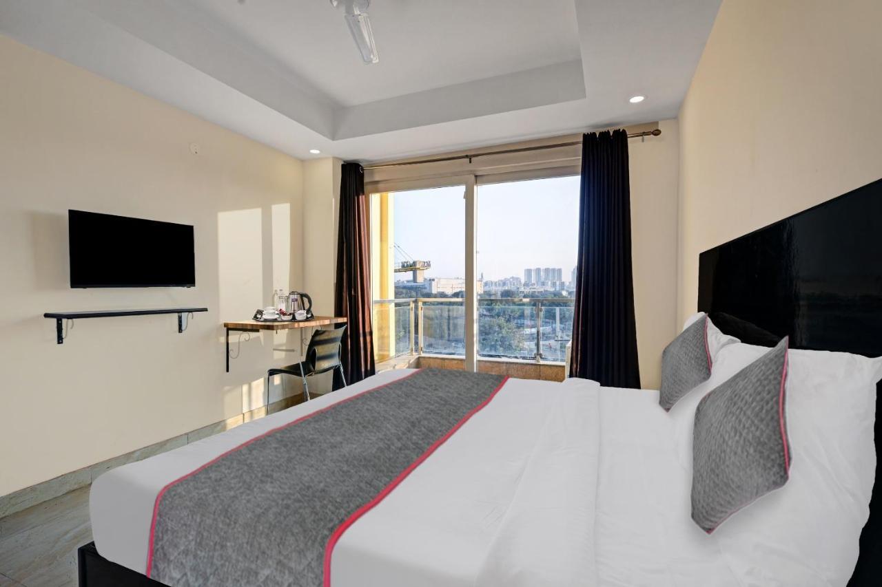 Super Townhouse Tipsyy Near Bestech Central Square Mall Gurgaon Exteriör bild