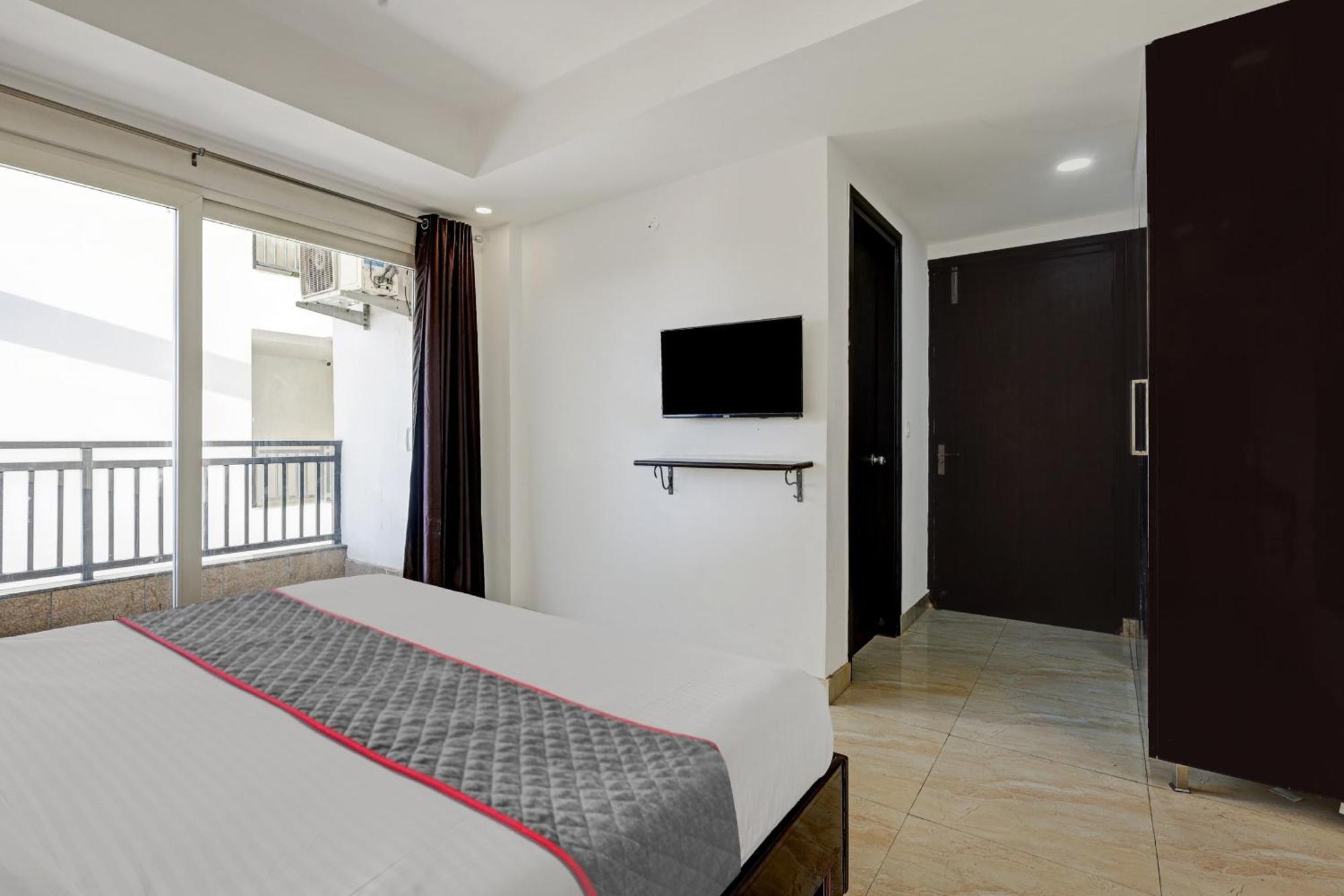 Super Townhouse Tipsyy Near Bestech Central Square Mall Gurgaon Exteriör bild