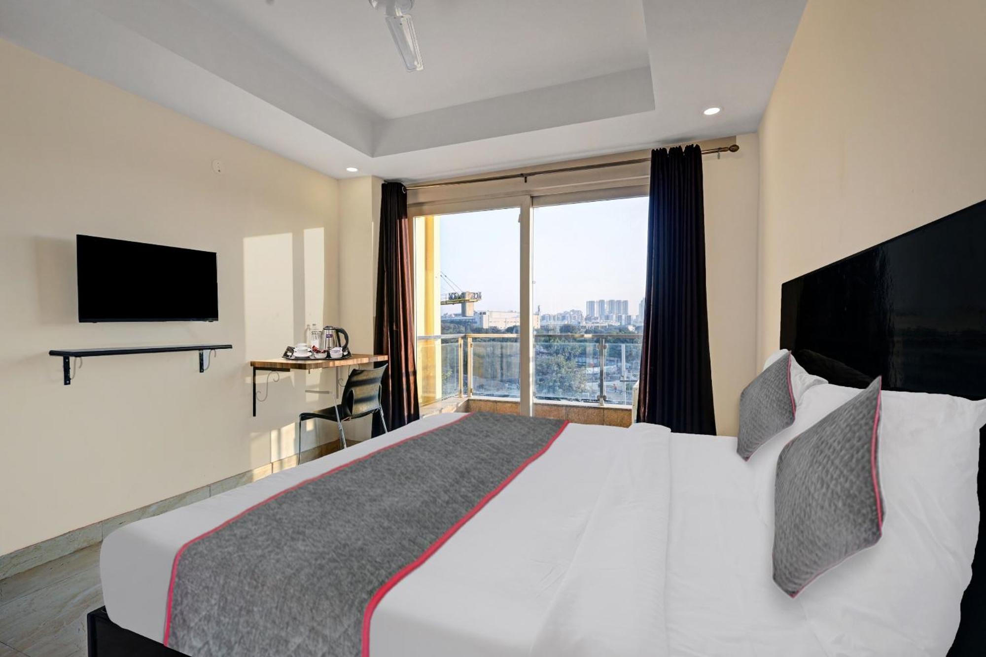 Super Townhouse Tipsyy Near Bestech Central Square Mall Gurgaon Exteriör bild