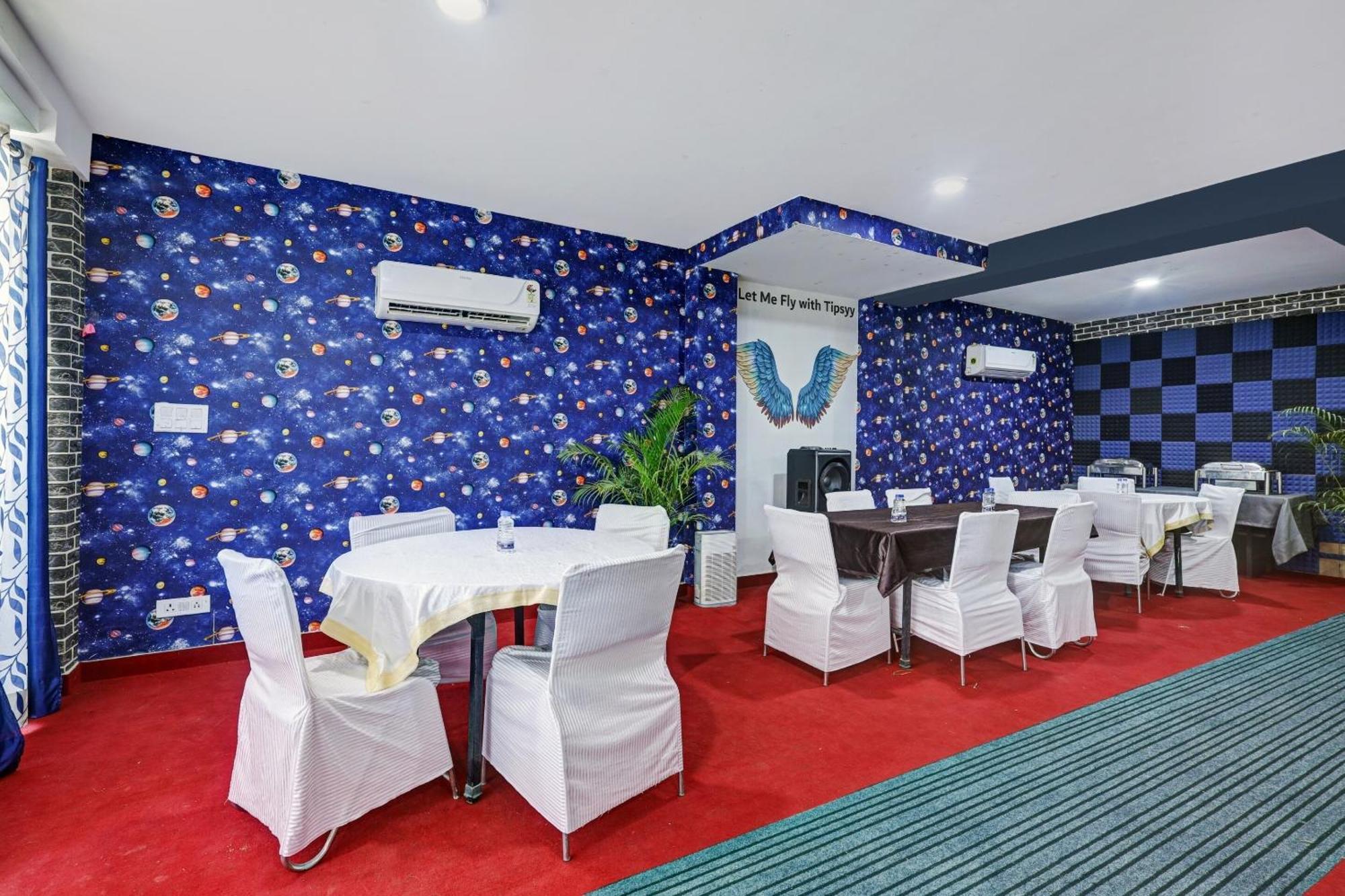 Super Townhouse Tipsyy Near Bestech Central Square Mall Gurgaon Exteriör bild