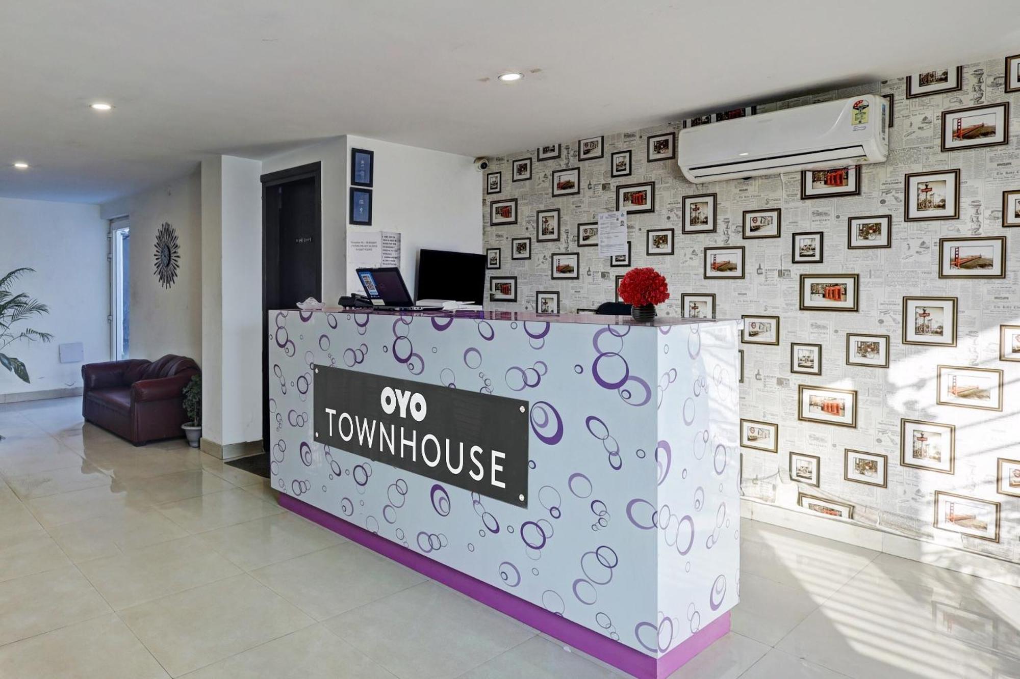 Super Townhouse Tipsyy Near Bestech Central Square Mall Gurgaon Exteriör bild